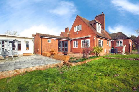 undefined, Holders Road, Amesbury, Salisbury
