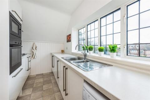 undefined, 43 Shortheath Road, Farnham