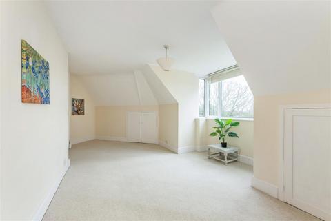 undefined, 43 Shortheath Road, Farnham
