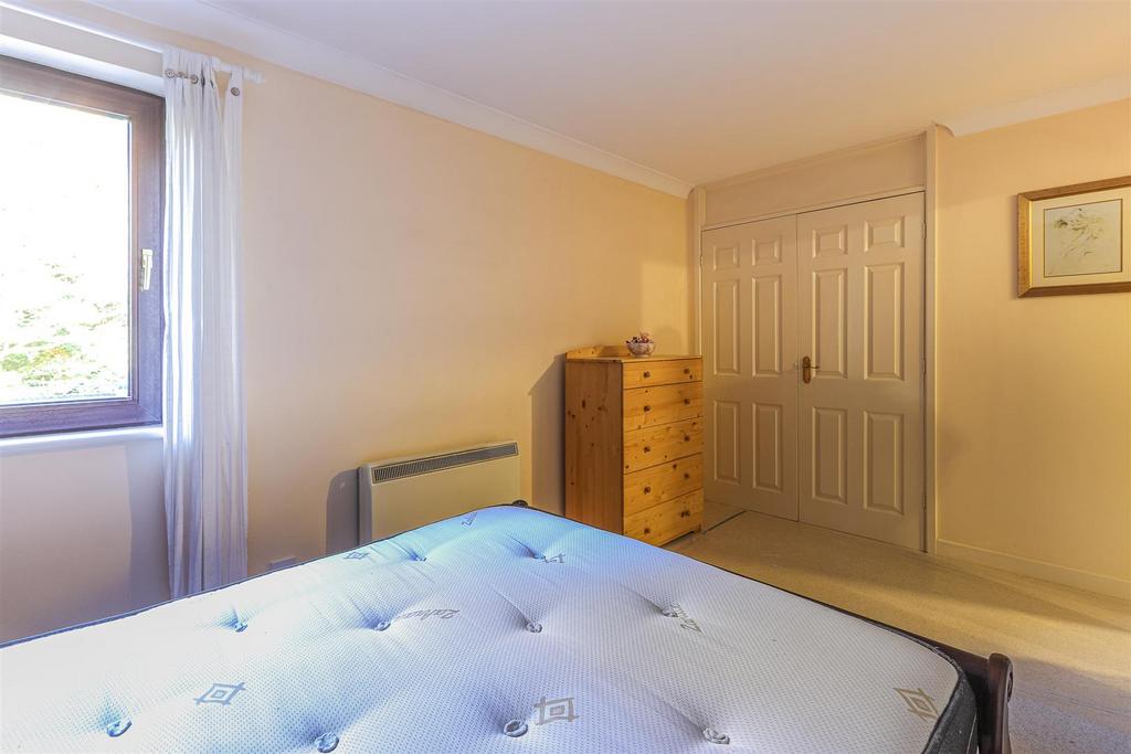 Caernarvon Court 1-4.jpg