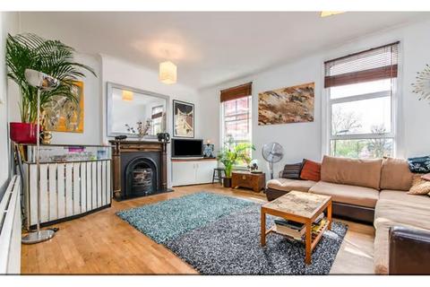 2 bedroom apartment for sale, Stoke Newington Church Street, London, N16