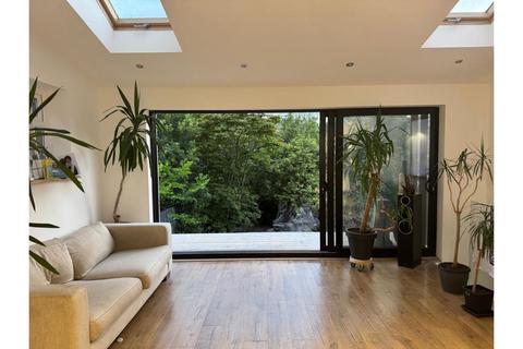 3 bedroom semi-detached house for sale, Ringlow Park Road, Manchester, M27