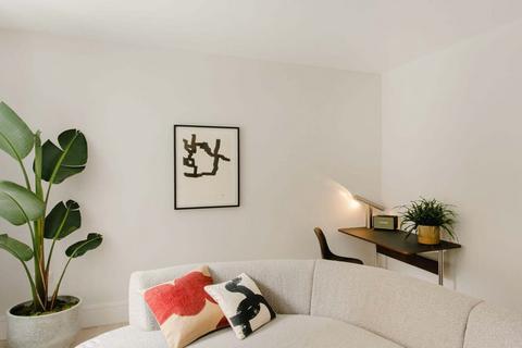2 bedroom apartment to rent, Marylebone Lane