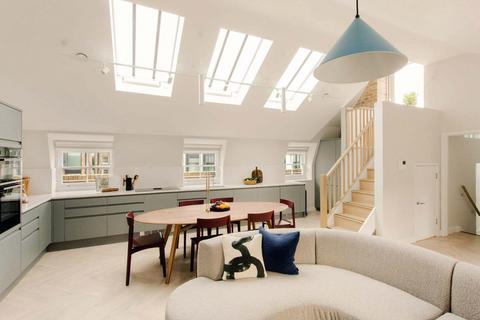 3 bedroom apartment to rent, Marylebone Lane