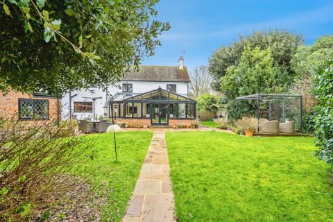 4 bedroom detached house for sale, Gossamer Lane, Bognor Regis