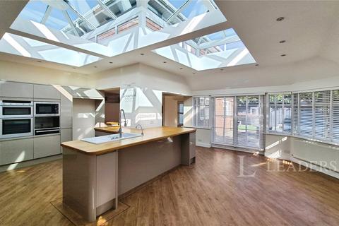 4 bedroom detached house for sale, Titchfield Road, Stubbington, Fareham