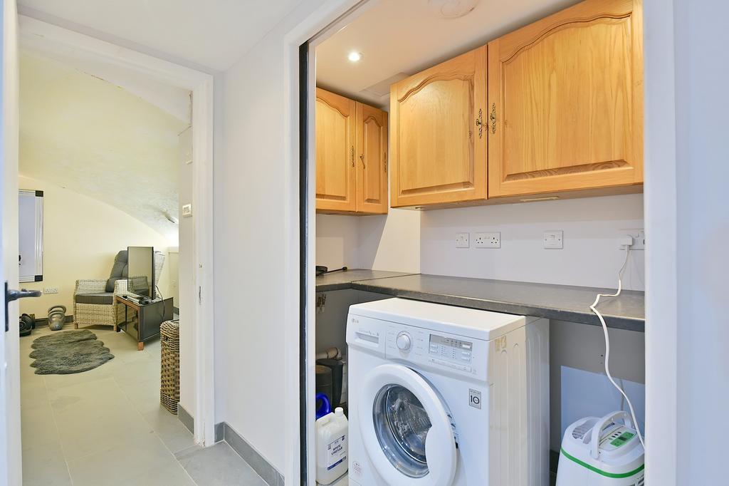 Utility cupboard