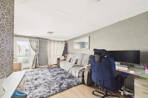 2 bedroom terraced house to rent, Harbour View Close, Brixham