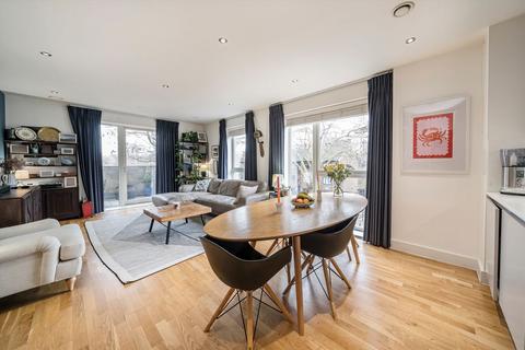 2 bedroom flat for sale, Dalmeny Avenue, London N7