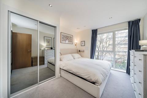 2 bedroom flat for sale, Dalmeny Avenue, London N7