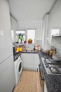 1 bedroom flat for sale, Thames Road, Chiswick