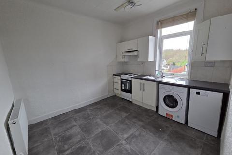 3 bedroom flat to rent, Main Street, Auchinleck, KA18