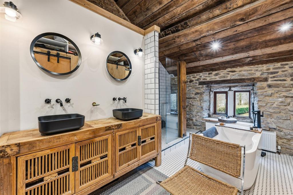 Beaver Croft Bathroom