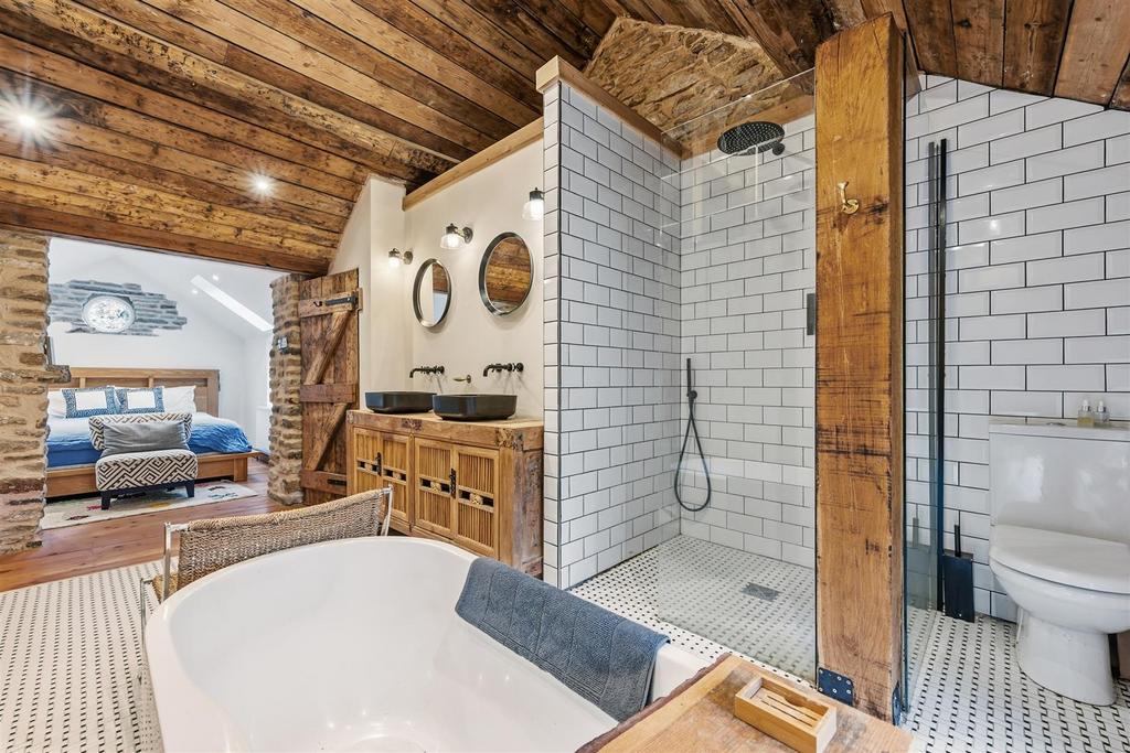 Beaver Croft Bathroom