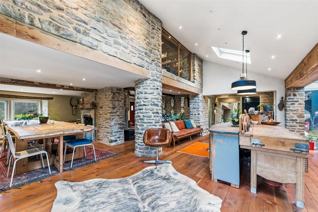 Beaver Croft Ling Space