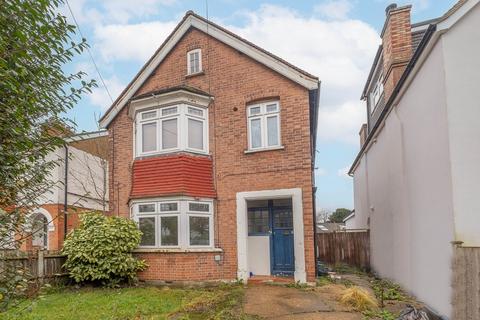 1 bedroom flat to rent, Holly Bush Lane Hampton TW12