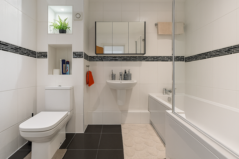 undefined, Diana Close, London, E18