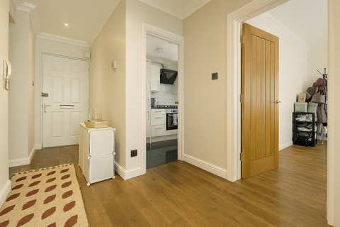 undefined, Diana Close, London, E18
