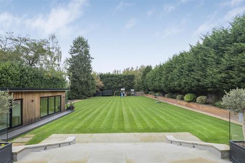 6 bedroom house for sale, Barnet Road, Arkley