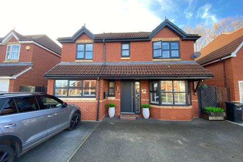 4 bedroom detached house for sale, Blunstone Close, Crewe