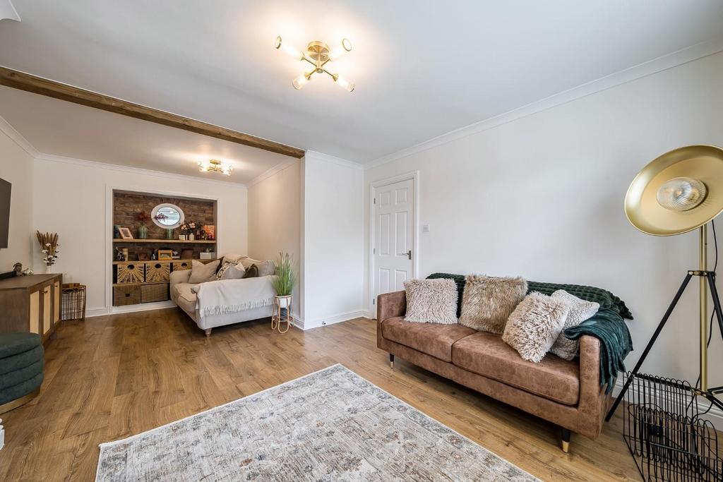 Living Room.jpg