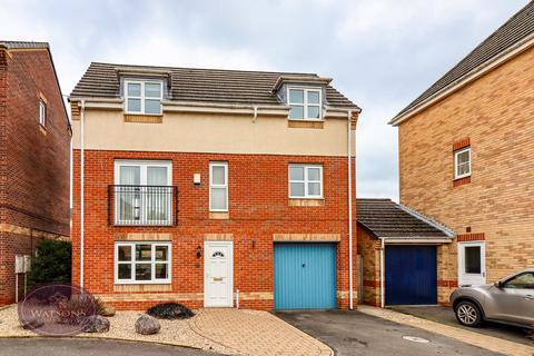 3 bedroom detached house for sale, Robin Bailey Way, Hucknall, Nottingham, NG15