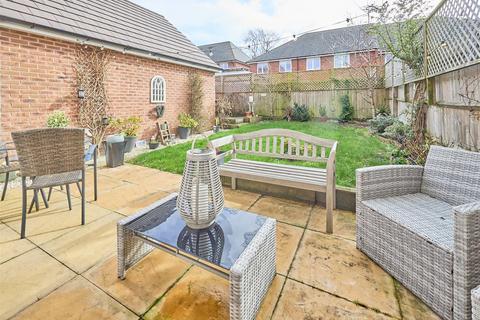 3 bedroom semi-detached house for sale, Passchendaele Drive, Burbage, Hinckley