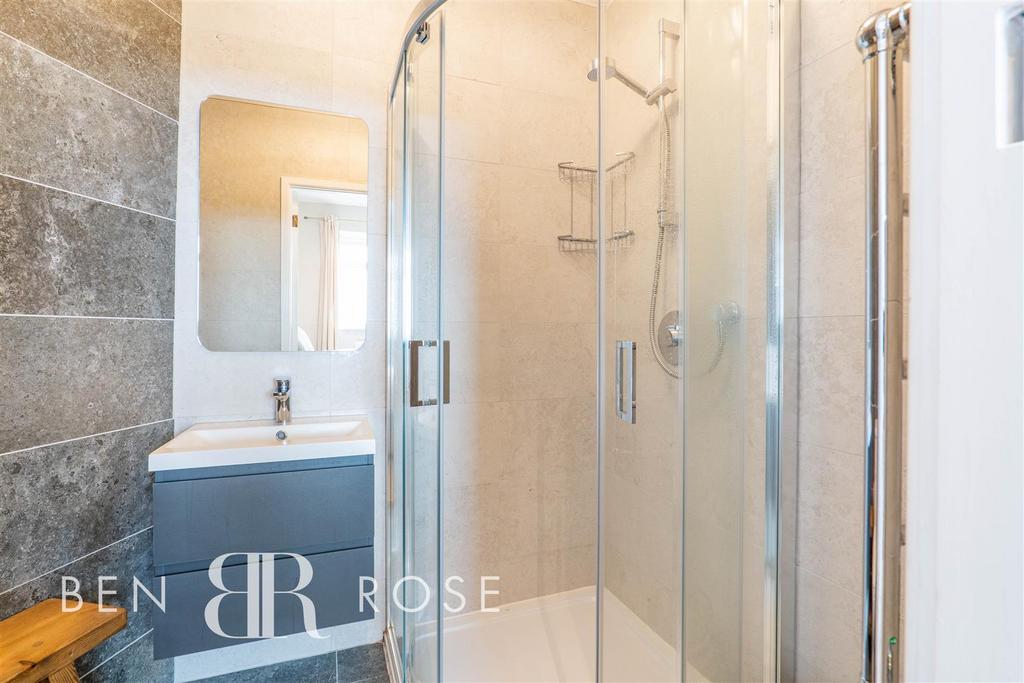 Master Ensuite