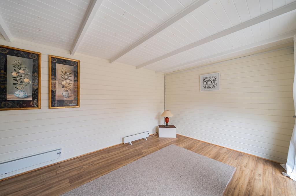 Office/Summer House