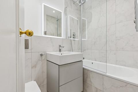undefined, Earl's Court Square, London SW5