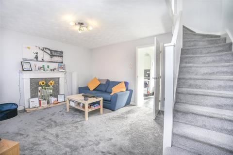 3 bedroom end of terrace house to rent, Ashlea Meadow, Bishops Cleeve, Cheltenham, Gloucestershire, GL52