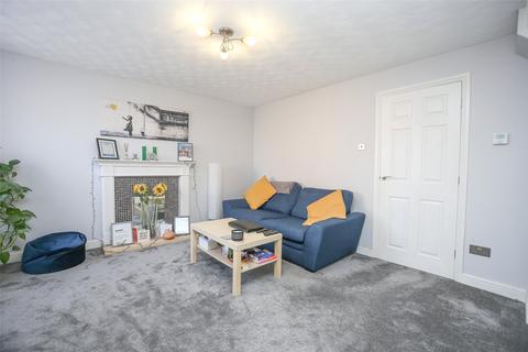 3 bedroom end of terrace house to rent, Ashlea Meadow, Bishops Cleeve, Cheltenham, Gloucestershire, GL52