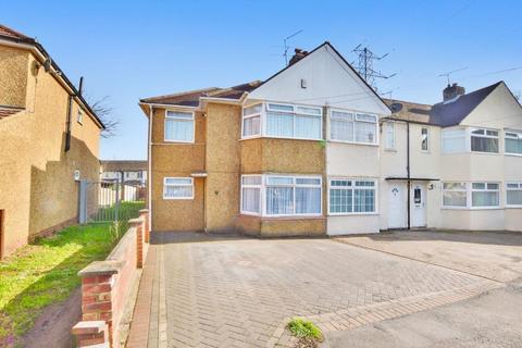 3 bedroom end of terrace house for sale, Aldborough Spur, Slough