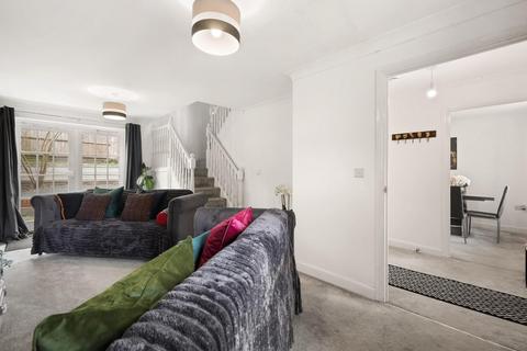 4 bedroom terraced house for sale, Edward Paxman Gardens, Colchester