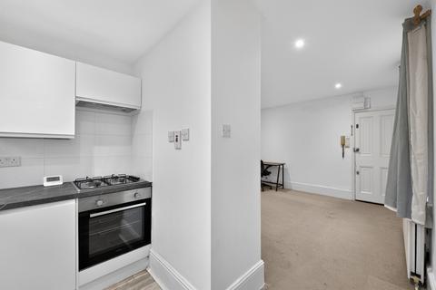 1 bedroom apartment for sale, Earlsfield Road, London
