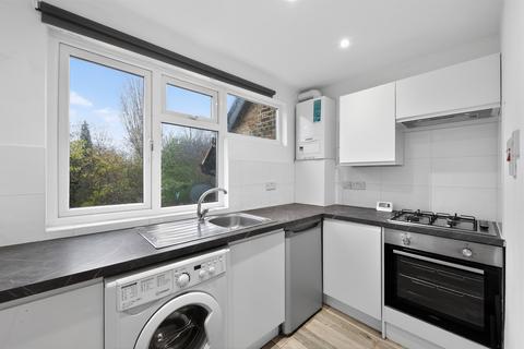 1 bedroom apartment for sale, Earlsfield Road, London