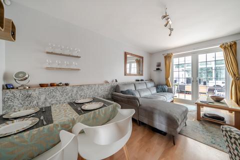 2 bedroom semi-detached house for sale, Lindum Road, Nottingham, Nottinghamshire, NG6