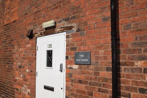 1 bedroom in a house share to rent, The Old Barn, 135 High Street