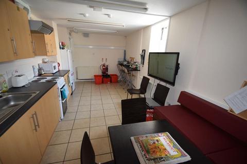 1 bedroom in a house share to rent, The Old Barn, 135 High Street
