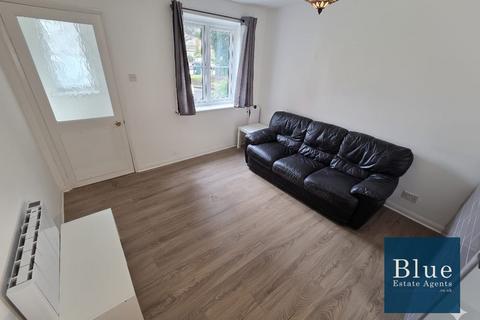 1 bedroom end of terrace house to rent, Meadow View, Hithermoor Road, Staines-upon-Thames, TW19