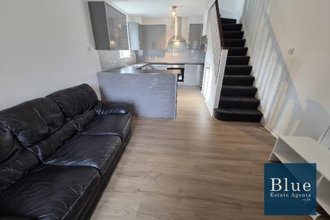 1 bedroom end of terrace house to rent, Meadow View, Hithermoor Road, Staines-upon-Thames, TW19