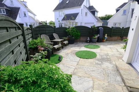 4 bedroom detached house for sale, La Rue Sara, Jersey JE3