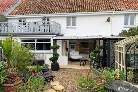 3 bedroom cottage for sale, Pontorson Mews, St. Clement JE2