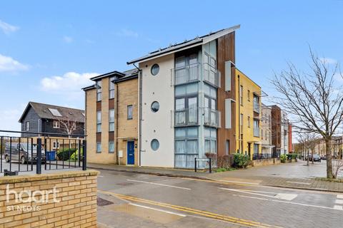 2 bedroom apartment for sale, Station Square, St Neots