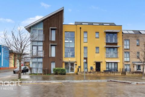 2 bedroom apartment for sale, Station Square, St Neots