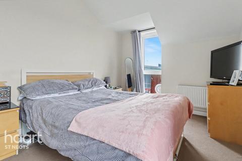 2 bedroom apartment for sale, Station Square, St Neots