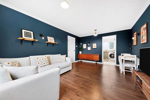 2 bedroom flat for sale, The Paddock, Clarkston, Glasgow
