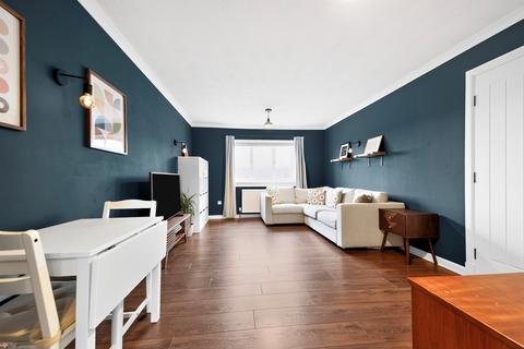 2 bedroom flat for sale, The Paddock, Clarkston, Glasgow