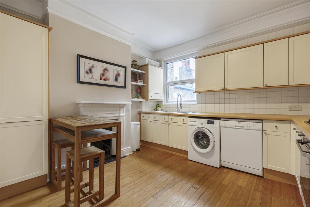 James anderson upper richmond road  10 .JPG