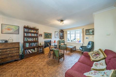 undefined, Regency Close, Hampton TW12